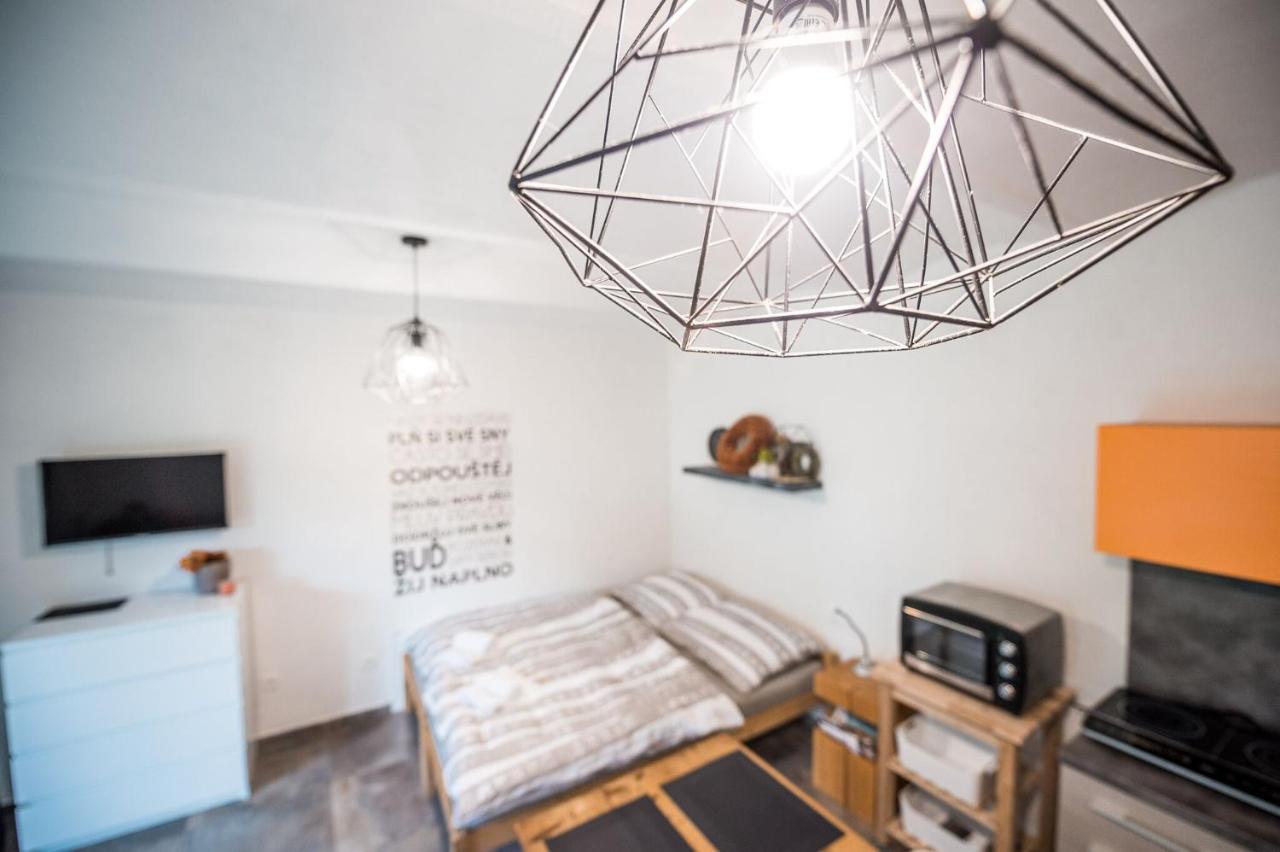 Apartman Ve Dvore Ratiskovice Eksteriør billede
