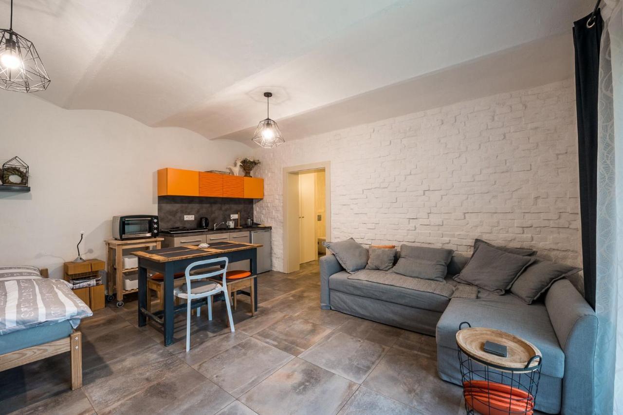 Apartman Ve Dvore Ratiskovice Eksteriør billede